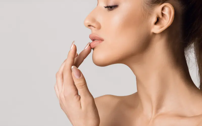 Lý do cần chăm sóc môi sau khi tiêm filler